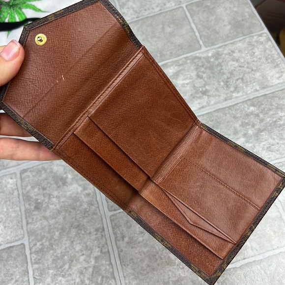 LOUIS VUITTON Porte Monnaie Viekart Credit Monogram Double-hook Wallet Auth. LV - Picture 6 of 17